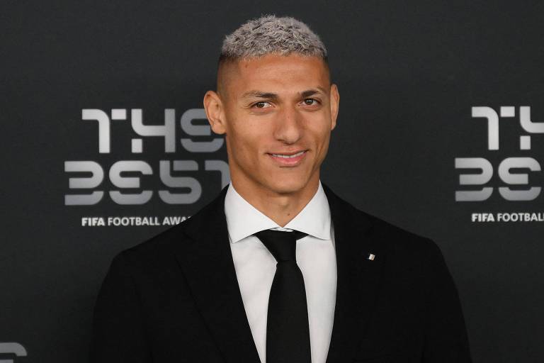 Richarlison brinca com Leo Picon e empresário deixa de seguir o jogador nas redes sociais