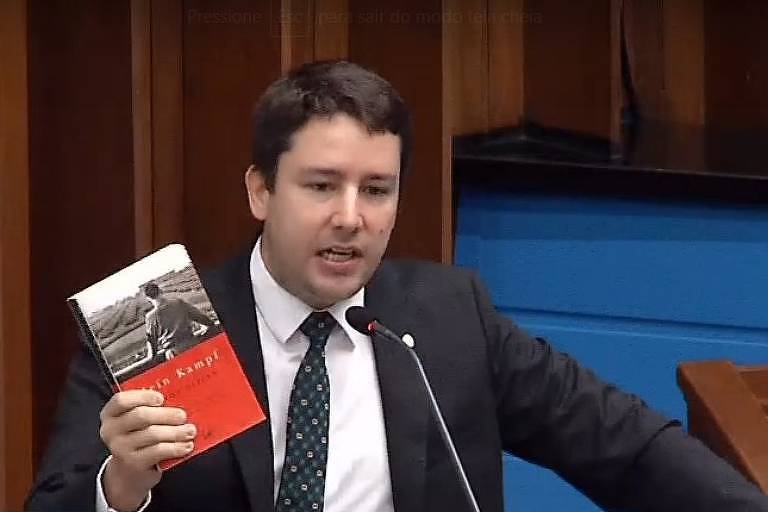 'Mein Kampf': a história do livro de Hitler exibido por deputado em Mato Grosso do Sul