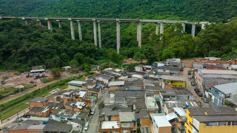 Obras inacabadas do trecho Norte do Rodoanel 