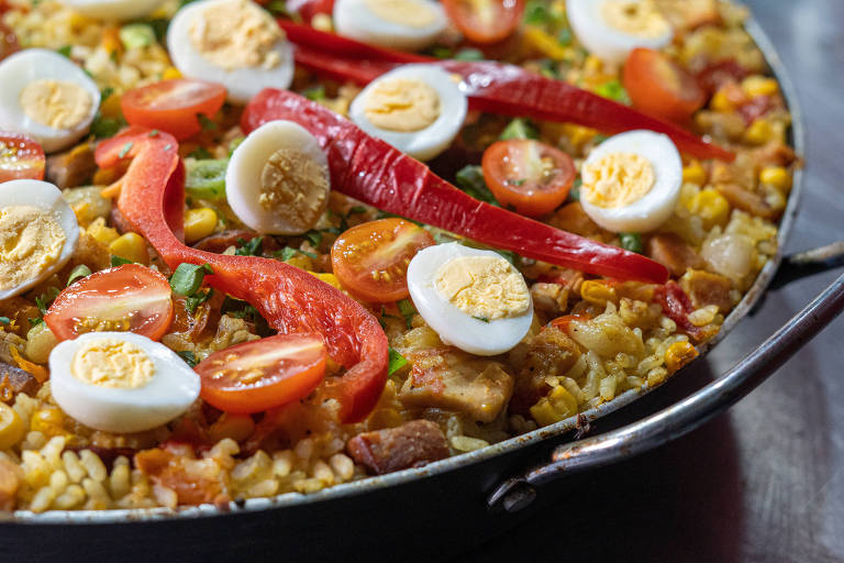 Aprenda a fazer a paella caipira