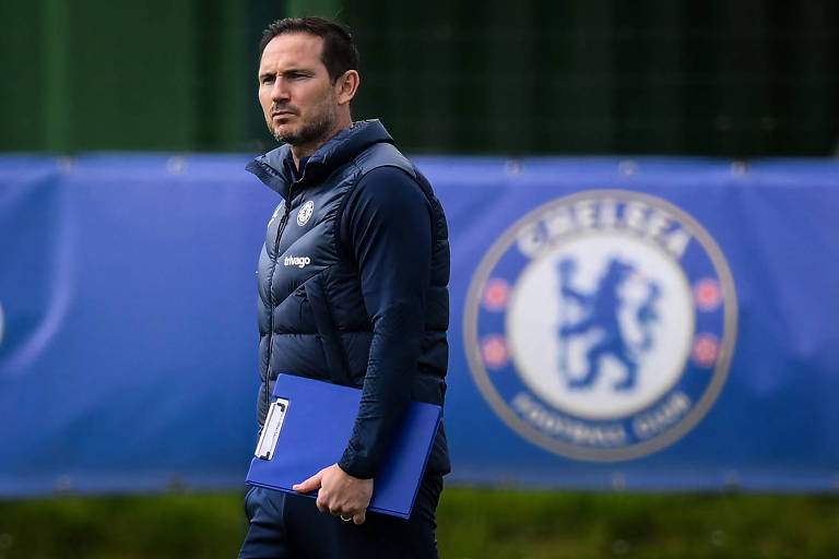 Lampard é o interino da vez no Chelsea, máquina de moer técnicos