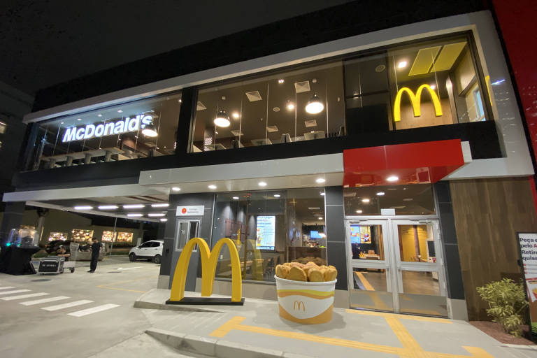 McDonald's lança combo comemorativo com 40 nuggets por R$ 74,90; veja onde pedir