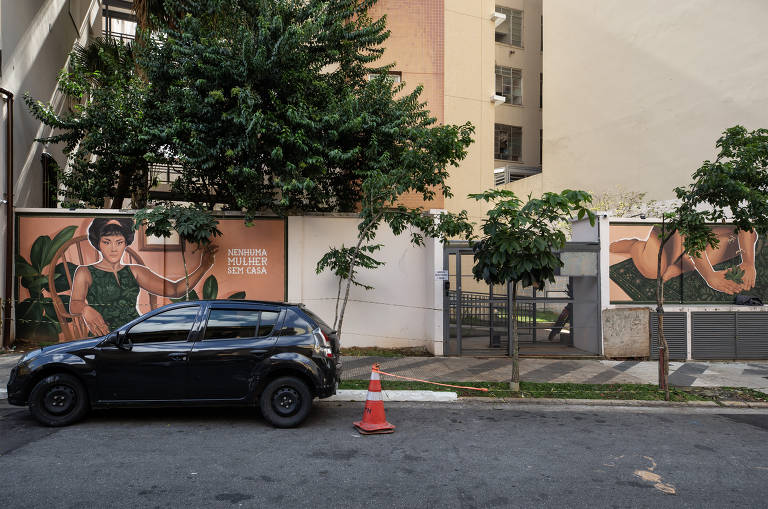 Antigo hotel de luxo vira moradia popular no centro de São Paulo