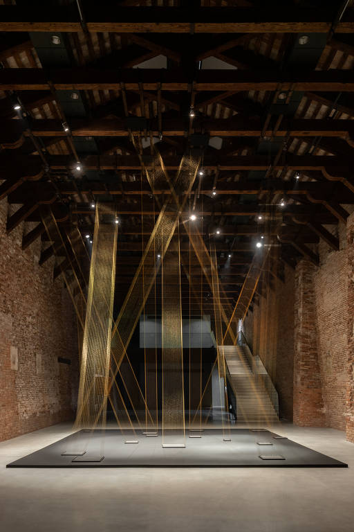 Veja obras da mostra 'Iconês', na Punta della Dogana