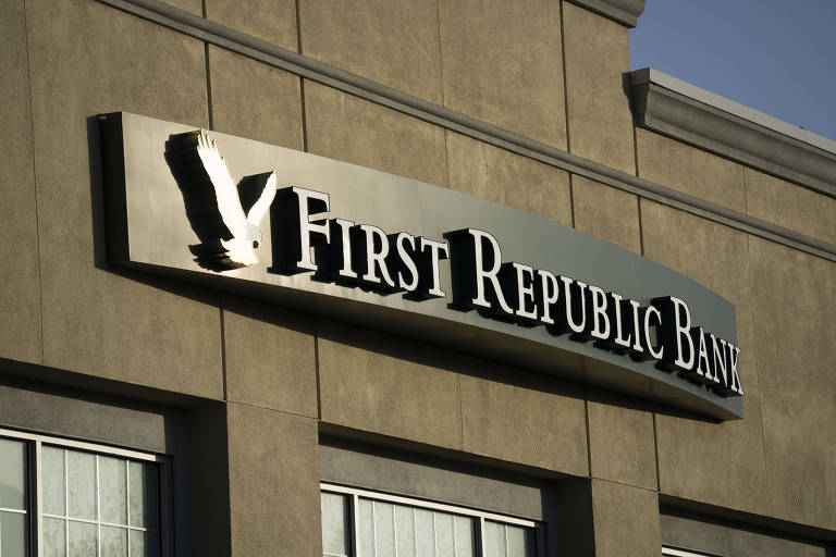 Resgate do First Republic não consegue deter queda de bancos regionais dos EUA