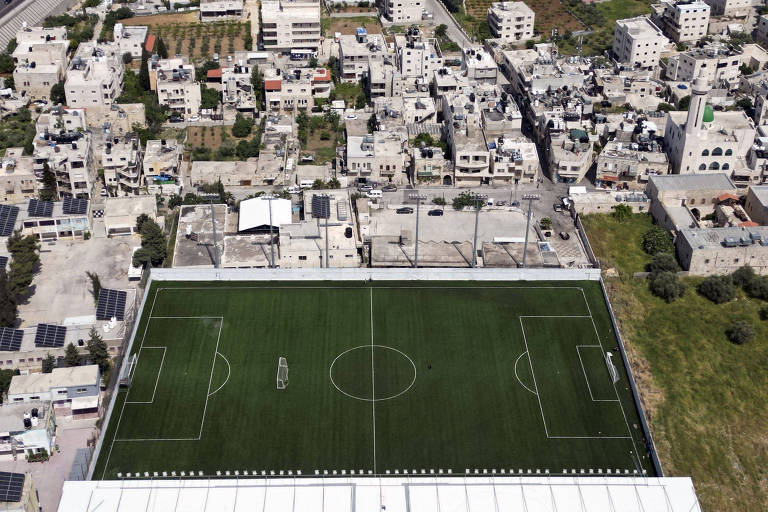 Palestina dá nome de Pelé a estádio em Belém