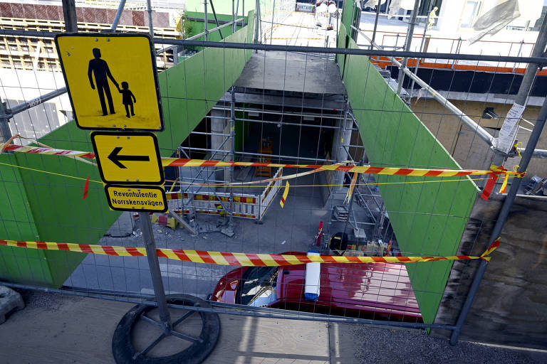 Ponte sobre canteiro de obras desaba na Finlândia e fere 26 crianças