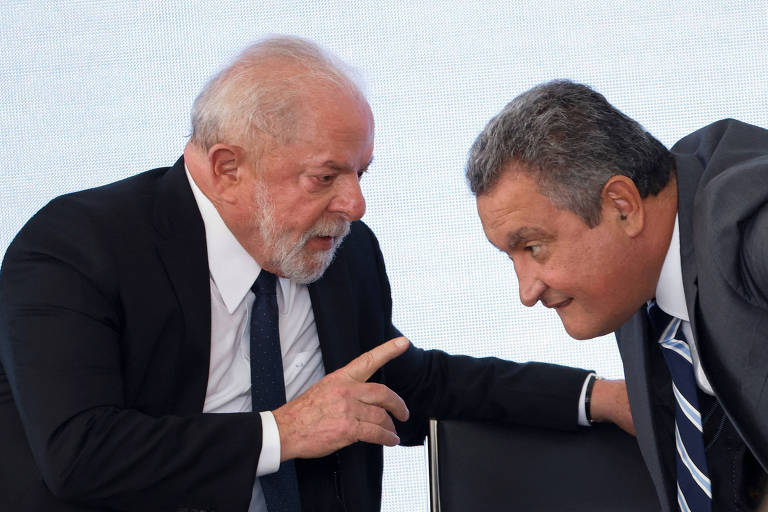 O presidente Lula e o ministro Rui Costa