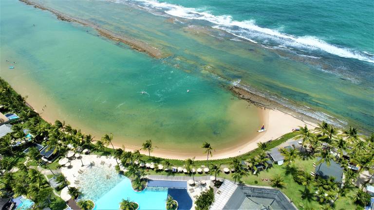 Vista aérea do resort Nannai, na praia de Muro Alto, em Porto de Galinhas