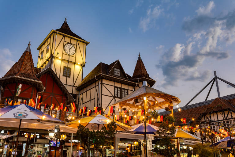 Fora da Oktoberfest, Blumenau conquista turista com museus, parques e restaurantes