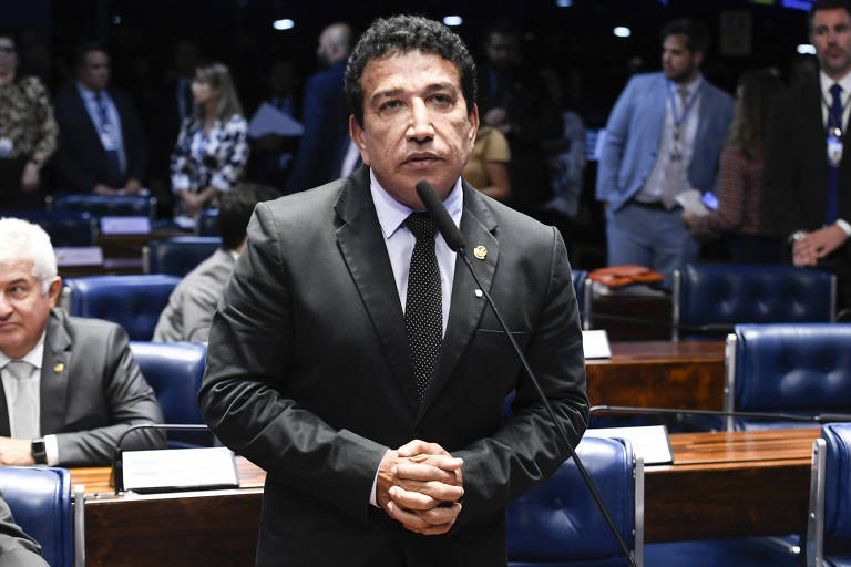 Senador Magno Malta (PL) durante sessão no Plenário do Senado Federal