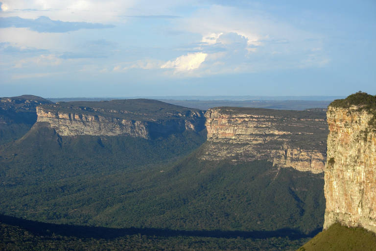 Chapada Diamantina reúne vinícola, cachoeiras e museu na Bahia