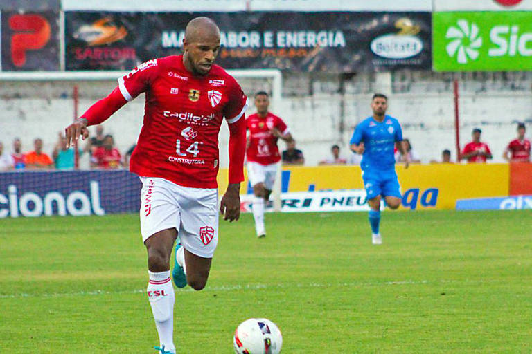 Jarro Pedroso, que jogou o Campeonato Gaúcho pelo São Luiz, foi suspenso por dois anos