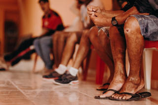 Resgatados de trabalho análogo à escravidão em vinícola em Bento Gongalves, RS, reconstroem suas vidas em Monte Santo, BA.