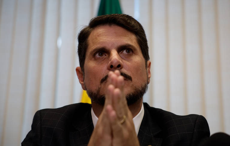 PF faz operação em endereços de senador Marcos do Val, em junho