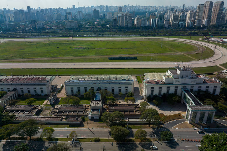 Jockey diz que Justiça já reconheceu erros em seu IPTU e que prefeitura se nega a corrigi-los