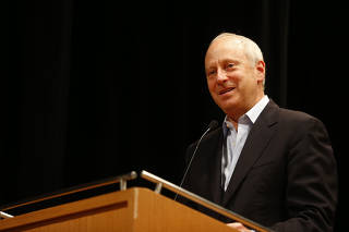 Insper promove palestra Michael Sandel, um dos principais filosofos da atualidade, docente de Harvard.
