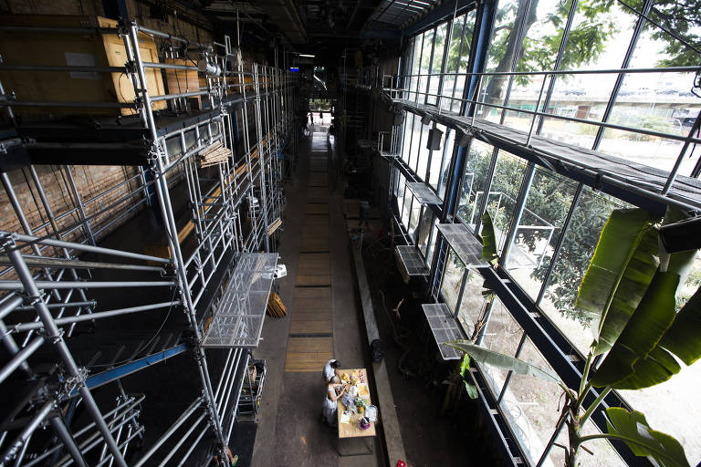 Veja fotos da casa de Zé Celso, o Teatro Oficina, feito por Lina Bo Bardi e celebrado mundialmente