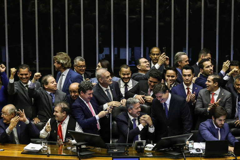 A bola da regulamentação da reforma tributária está com o Senado