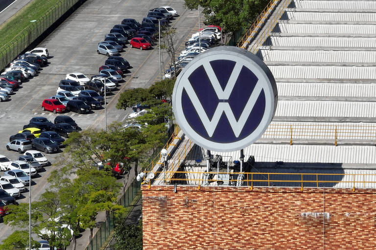 Volkswagen negocia nova rodada de investimentos no Brasil, diz sindicato