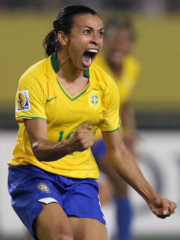 Marta celebra gol contra os EUA na Copa do Mundo de 2007