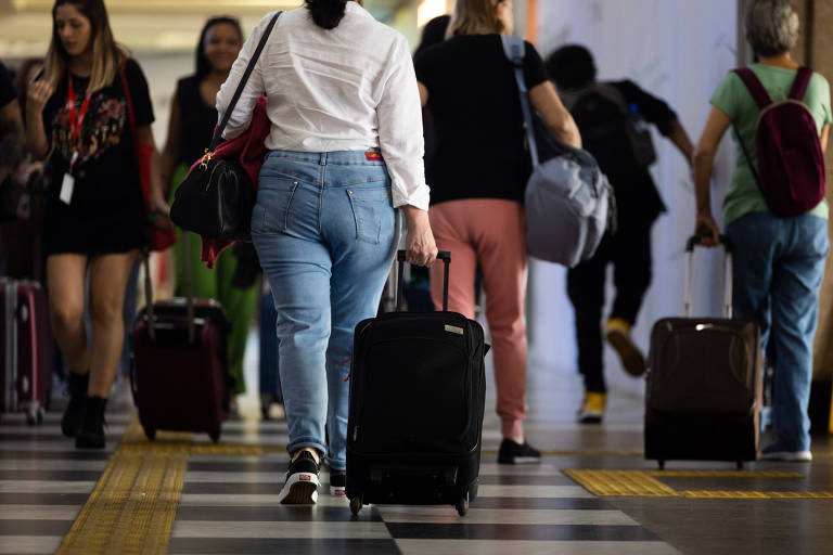 Passageiros no aeroporto de Congonhas, em São Paulo