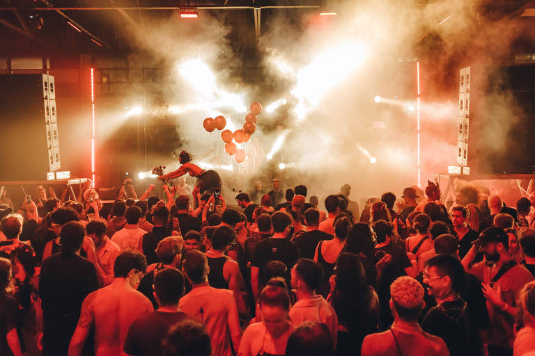 Foto de edição da ODD, festa de música eletrônica de São Paulo