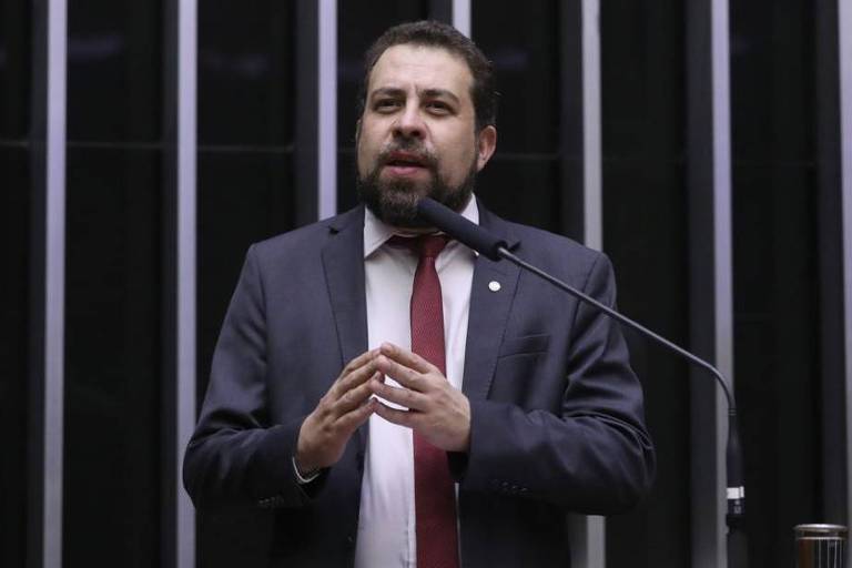 Boulos se reúne com vereadores petistas para discutir campanha à Prefeitura de SP