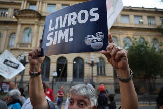 PROTESTO DE PROFESSORES