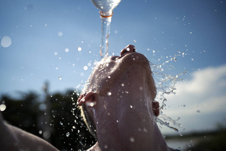 Calor pode causar tontura e taquicardia e oferece mais risco a hipertensos