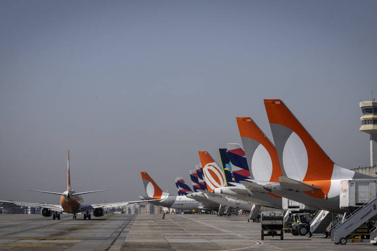 Empresas aéreas postergam R$ 2 bi em tarifas cobradas para segurança de voo