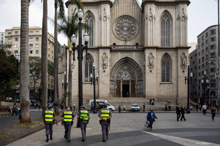 Faltam 180 mil PMs e 55 mil policiais civis no Brasil, aponta levantamento