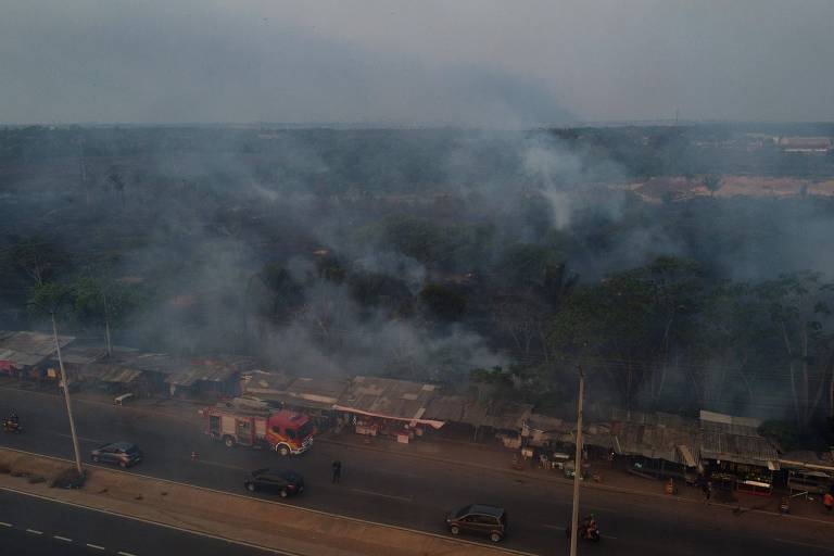 Fumaça de incêndios na Amazônia encobre Manaus e cidades do sul do Amazonas