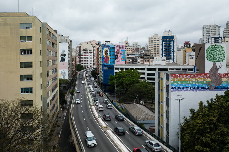 elevado Presidente João Goulart, conhecido como Minhocão