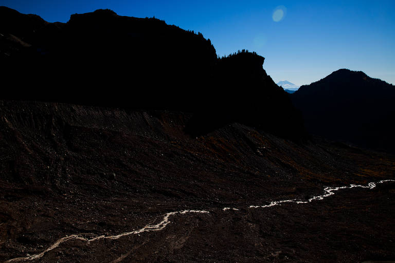 Derretimento das geleiras do Monte Rainier, em Washington (EUA)