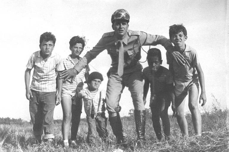 Veja imagens da série 'O Vigilante Rodoviário', produzida nos anos 1960