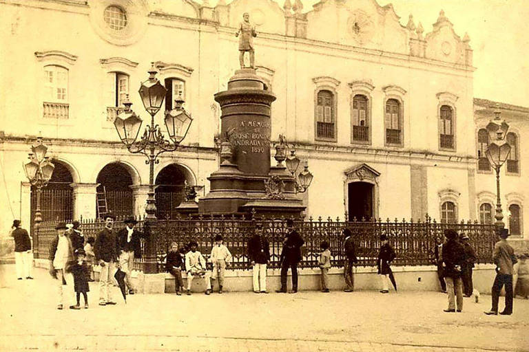 A curiosa história do Monumento a José Bonifácio, o Moço