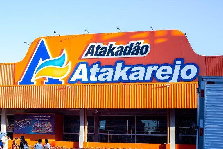 Pátria compra rede baiana Atakarejo