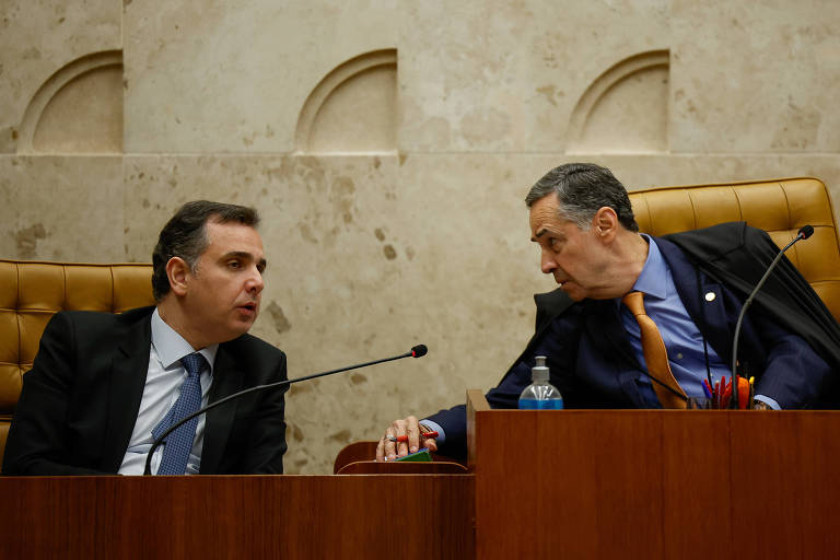 O presidente do Senado, Rodrigo Pacheco (PSD-MG), e o do Supremo, Luís Roberto Barroso