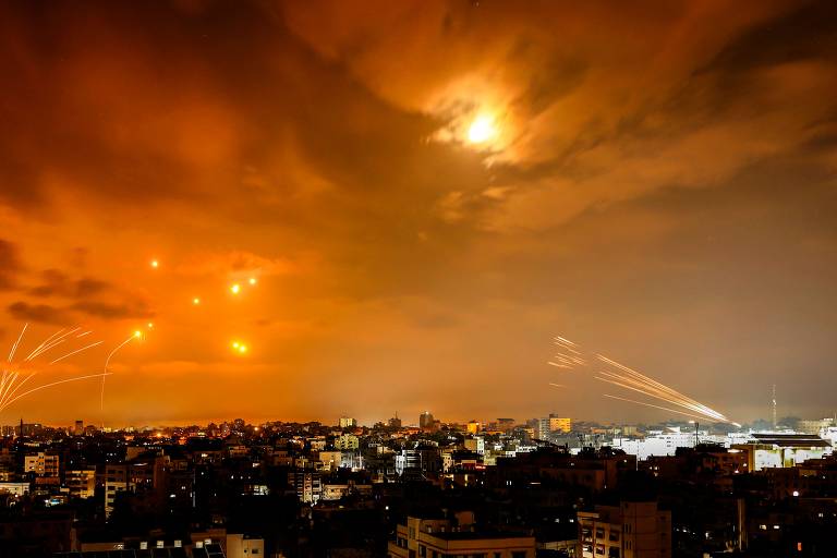 Veja imagens do fim de semana de conflito entre Israel e Hamas 