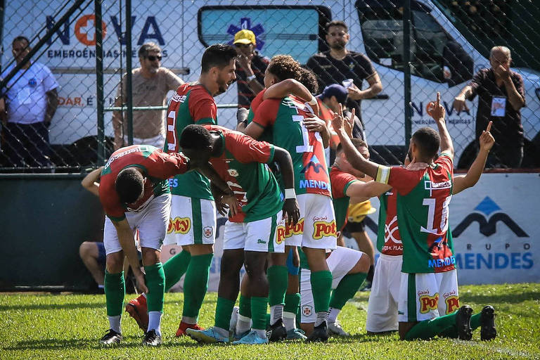 Portuguesa Santista volta ao cenário nacional com Santos em crise