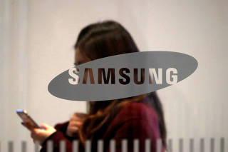 FILE PHOTO: The logo of Samsung Electronics is seen at its office building in Seoul