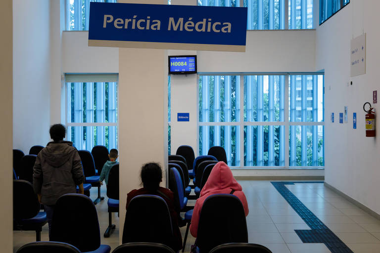 Previdência terá concurso com 175 vagas de médico perito do INSS