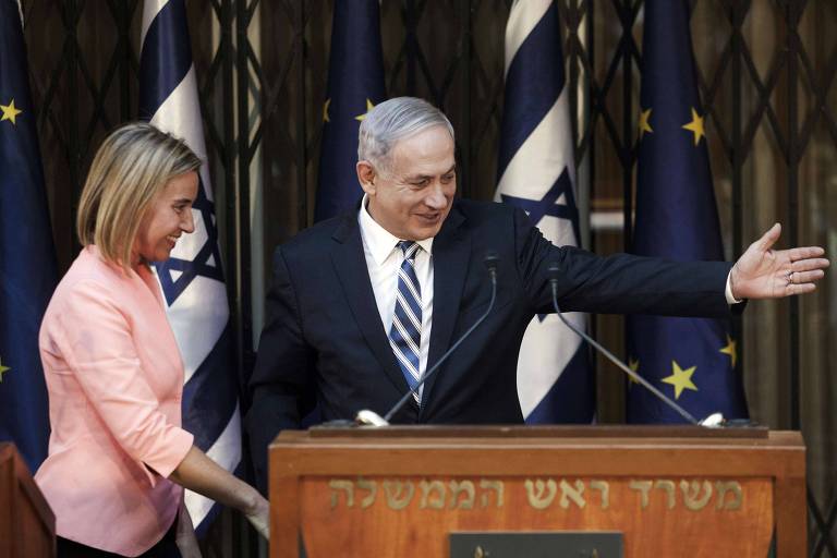 O premiê Binyamin Netanyahu recebe a chefe da diplomacia europeia, Federica Mogherini, em Jerusalém