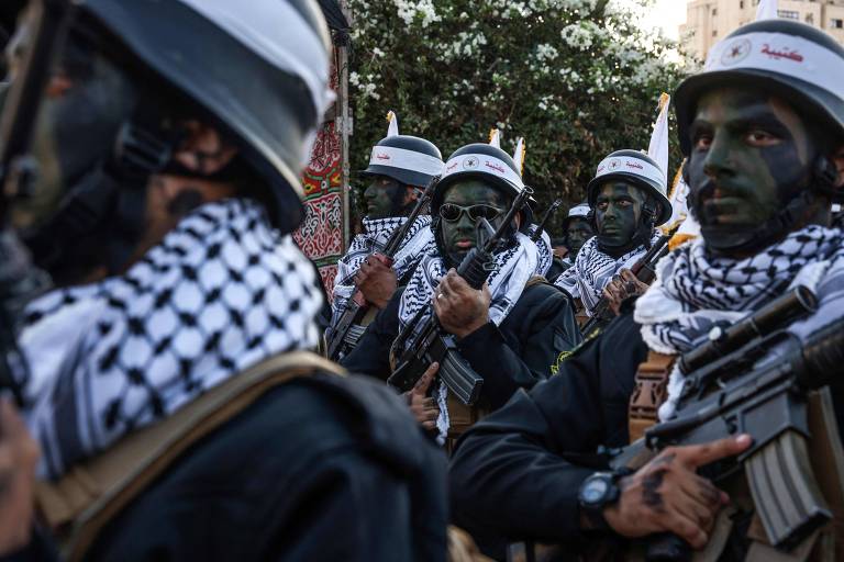 Militantes do Jihad Islâmico durante desfile do 36º aniversário do grupo na Cidade de Gaza