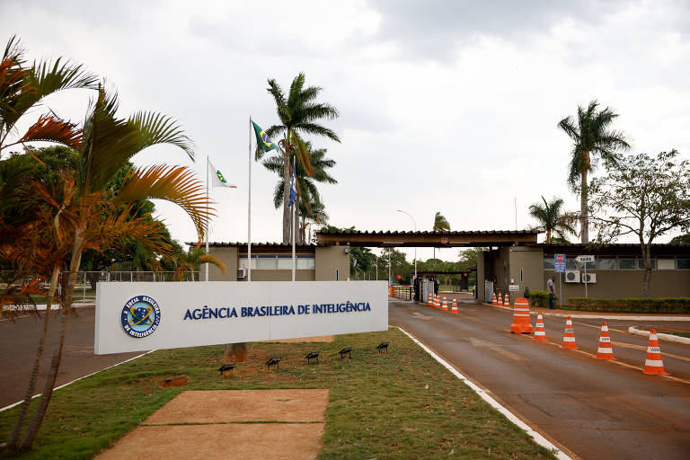 Fachada da entrada da Agência Brasileira de Inteligência, no setor Policial Sul, em Brasília