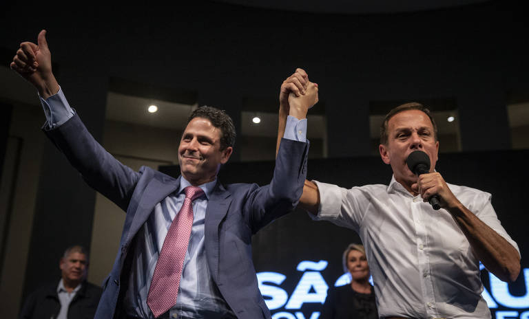 Presente no evento da renúncia estava Bruno Araújo, então presidente do PSDB e autor da carta que convenceu Doria a deixar o governo; a relação  entre eles piorou depois