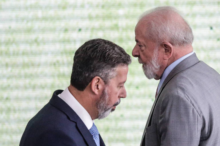 Lula liga da Colômbia para evitar votação de projeto sob embate com Lira