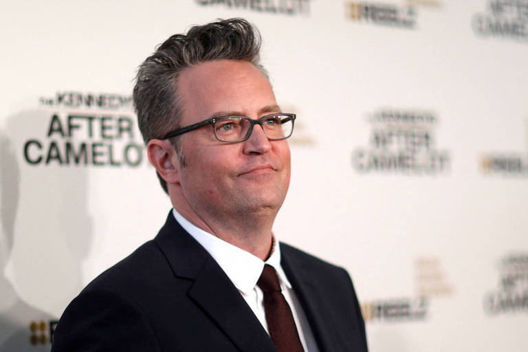 Família de Matthew Perry cria fundação para ajudar dependentes químicos e pede doações