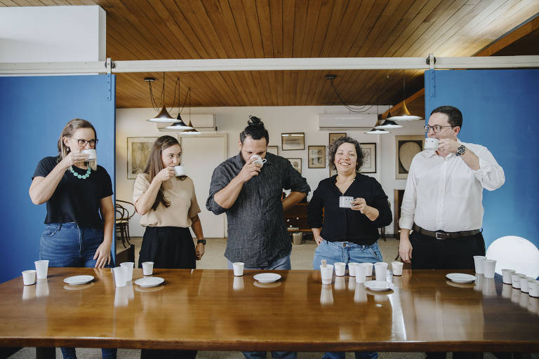 Veja os bastidores do Folha Prova café em cápsula 